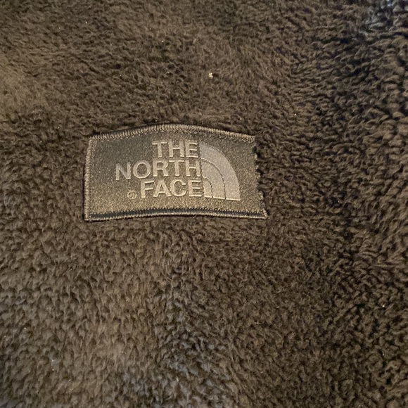 Women’s North Face pullover - Picture 5 of 5